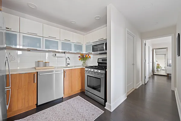 Sold by Compass | media 3