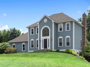 9 Bernard Rd, Rutland, MA 01543