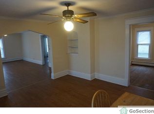 828 11th St, Rockford, IL 61104