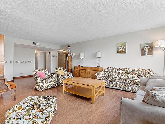 2nd image of 231 174th St APT 318