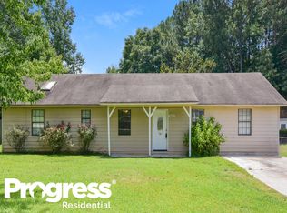 1405 Compton Woods Dr, Loganville, GA