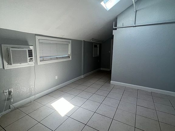 4th image of 700 1st St N #7