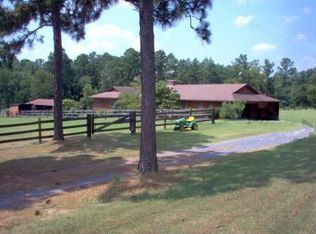 576 Pine Top Dr, Carthage, NC 28327