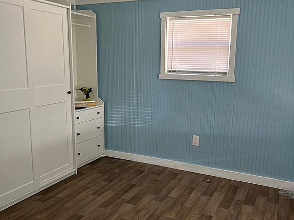 Smaller bedroom
