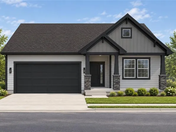 312 SW Hawthorne Ct, Blue Springs, MO 64014