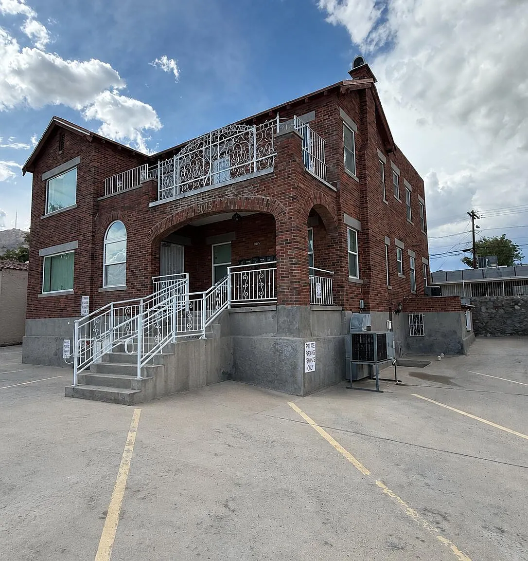 1 bed, 1.0 bath, 600 sqft, $825 — Photo 2