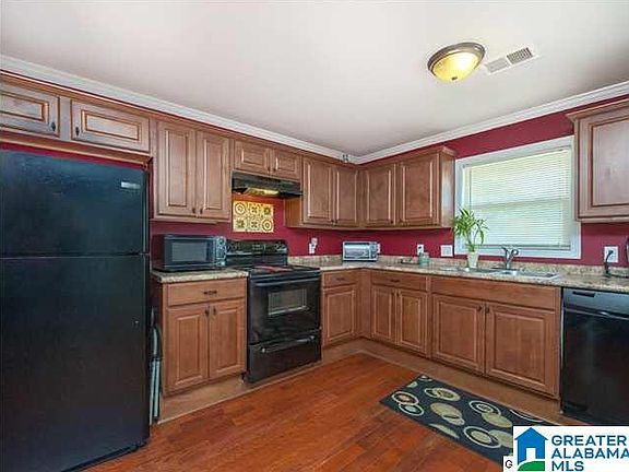 5th image of 1172 Glades Dr