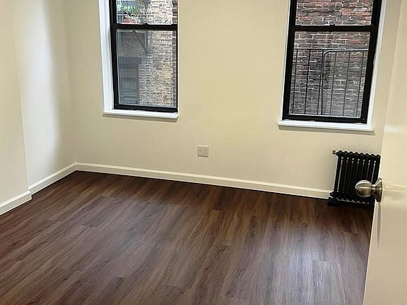 2nd image of 225 W 16th St APT 3B