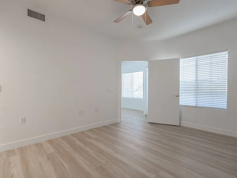 10245 S Maryland Pkwy #1212 — Photo 22