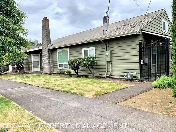 2nd image of 701 NE 52nd Ave #11294316