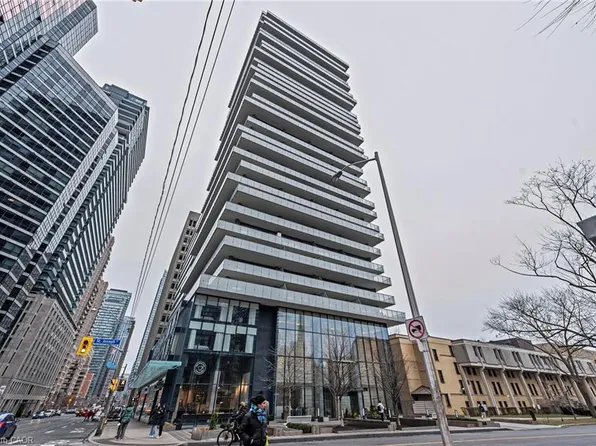 57 Saint Joseph St Unit 206, Toronto, ON M5S 0C5