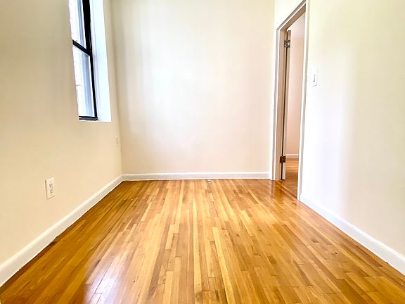 5th image of 409 E 78th St APT 3c