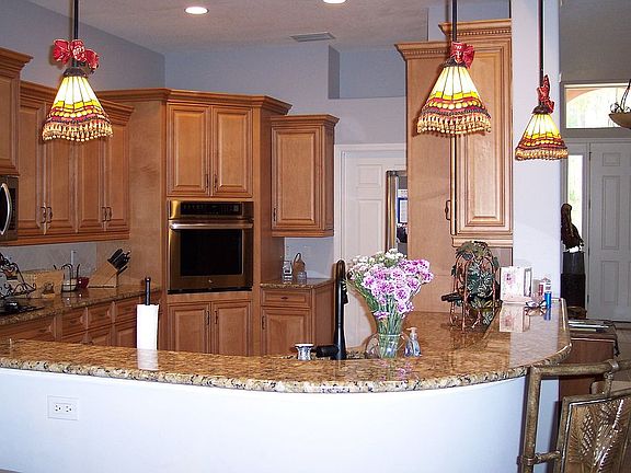 4th image of 107 Edward Dr