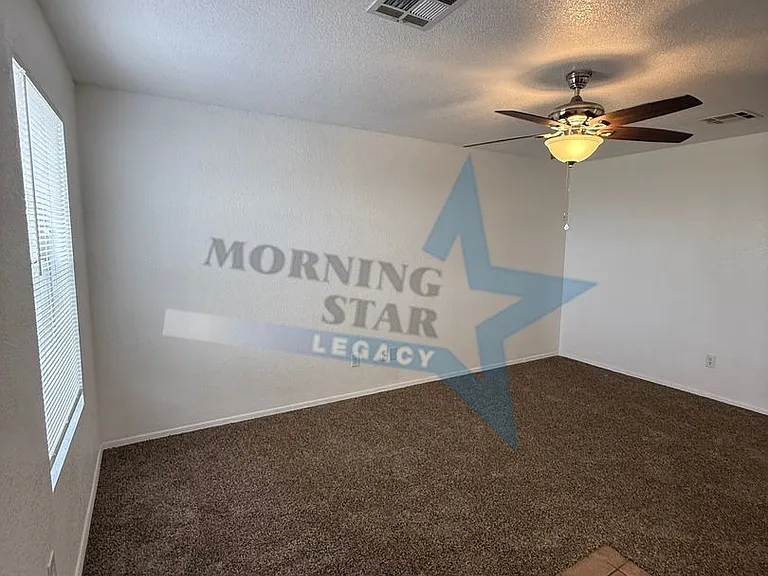 Spacious 2 bedroom floor plans! — Photo 3