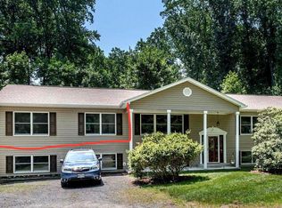 5115 Irving St #2, Saint Leonard, MD 20685