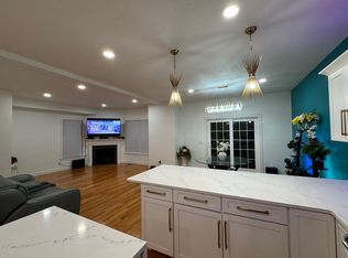 701 Hunting Hill Dr, Cumberland, RI 02864