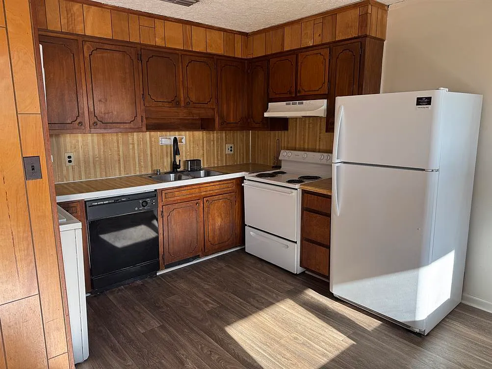 2 bed, 1.0 bath, 800 sqft, $790 — Photo 4
