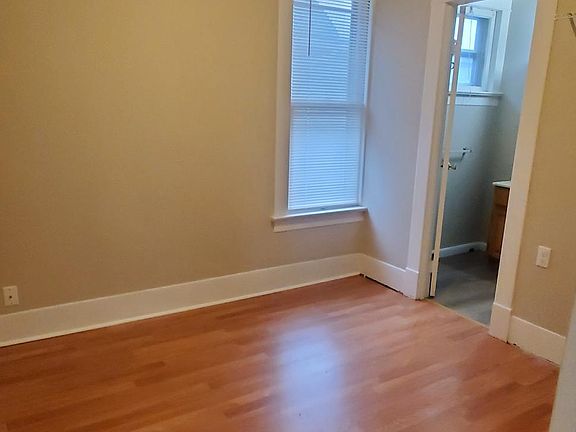 4th image of 1115 E 9th St Floor 2