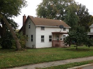 2308 1st St, Peru, IL 61354