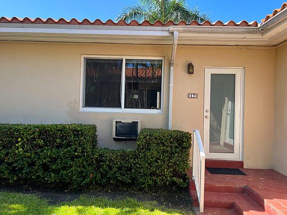 4th image of 2170 Bay Dr