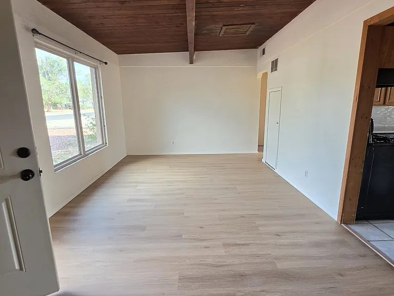 2625 Florida St NE — Photo 10