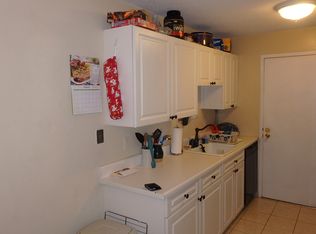 48 Village Brook Ln APT 14, Natick, MA 01760