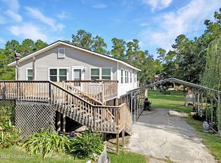 4098 14th St, Bay Saint Louis, MS 39520