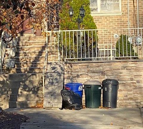 2nd image of 27 Justin Ave