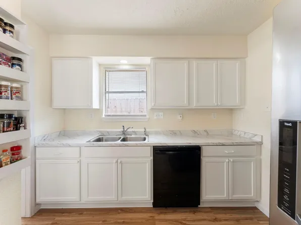 6839 Silver Star Dr, Houston, TX 77086