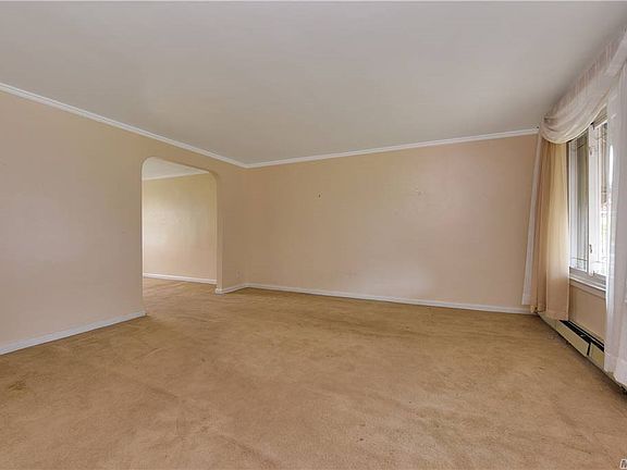 3rd image of 56-11 206th St