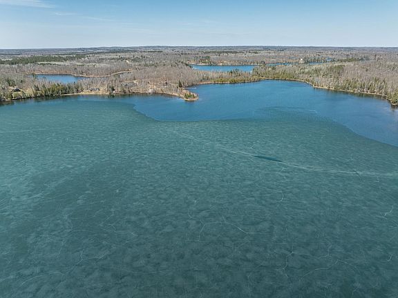 2nd image of 32478 Wakeman Shores Dr