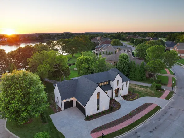 843 Plantation Blvd, Gallatin, TN 37066