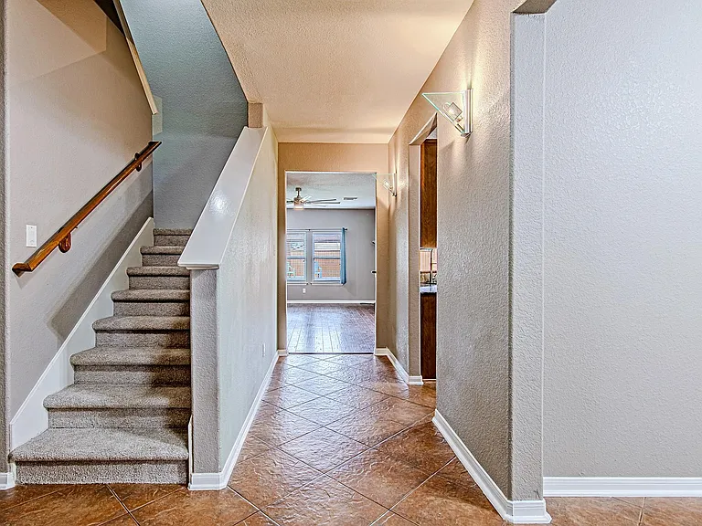 7507 Trail Holw — Photo 9