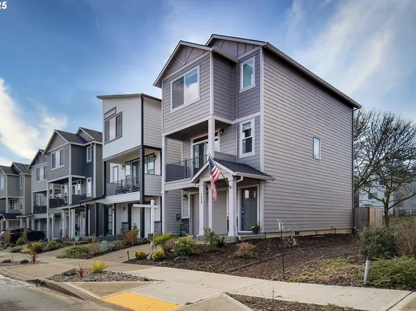 1449 N Kilchis Ave, Newberg, OR 97132