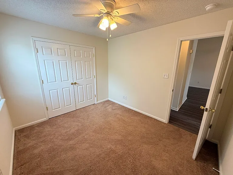 104 Benin Ct #B — Photo 25