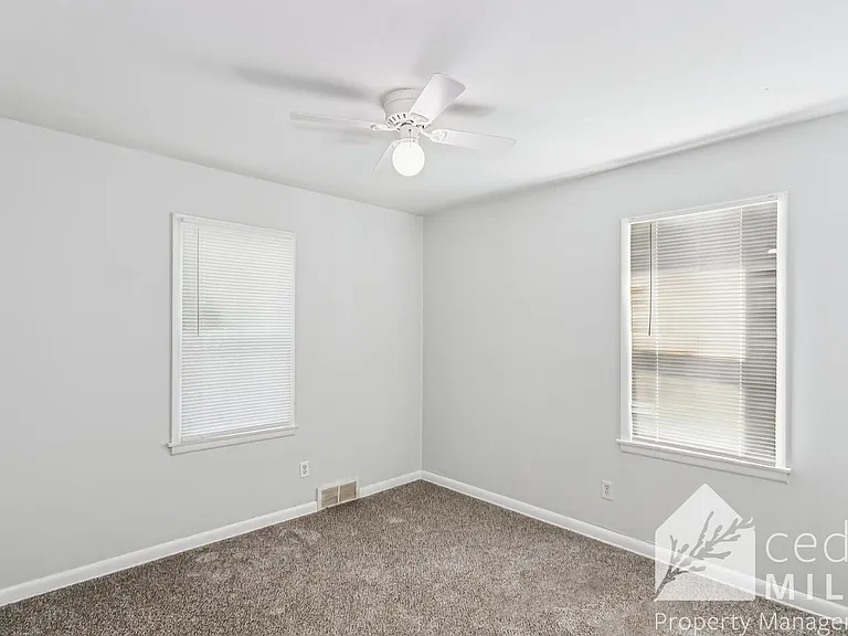 2134 W 35th St S — Photo 9