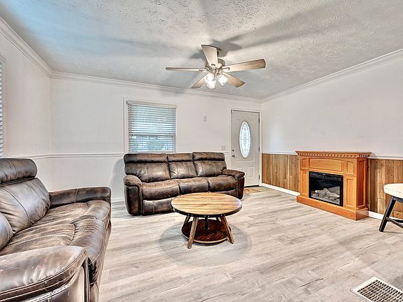 5th image of 4448 Oliver Rd