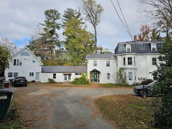 33 Estey St APT 4, Brattleboro, VT 05301