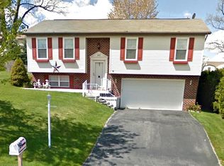 213 Jasmine Dr #2, Hanover, PA 17331