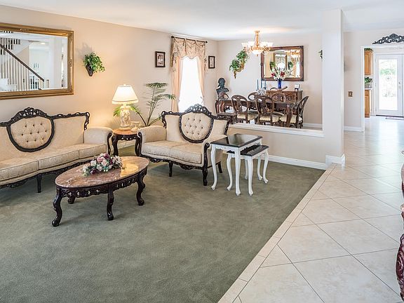 3rd image of 4469 Clearcreek Ct