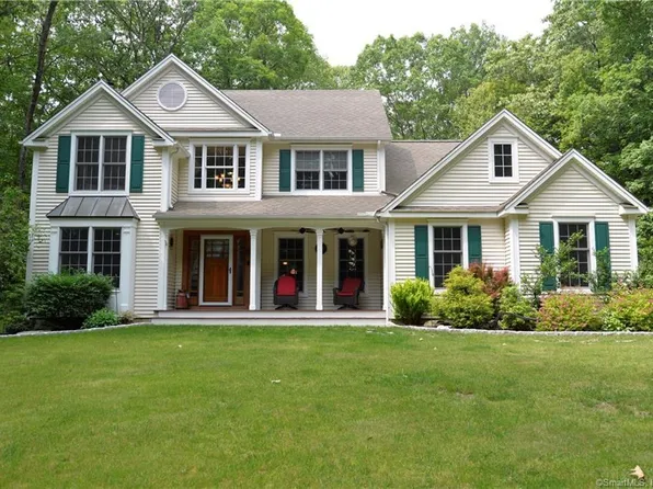 321 Railtree Hill Road, Woodbury, CT 06798