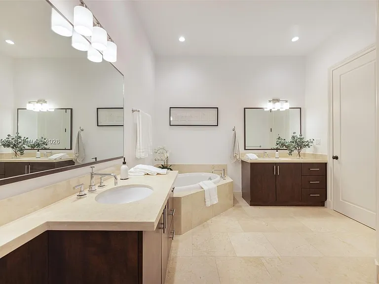 7430 SW 56th Ct — Photo 26