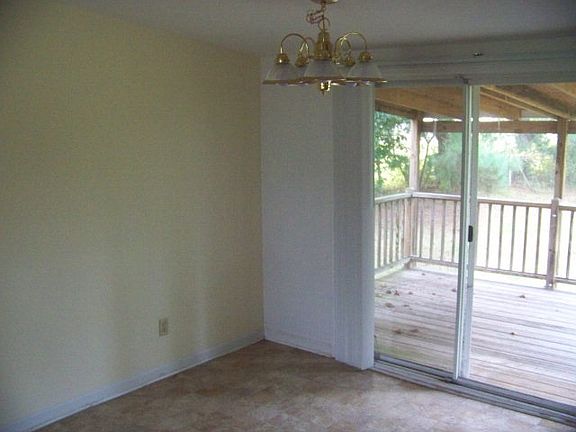 3rd image of 6264 Highway #42