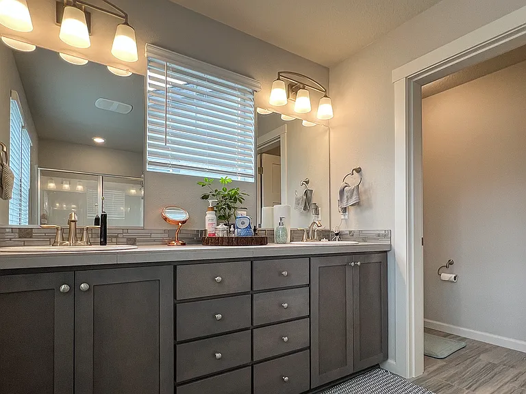 3538 SE Reed Dr — Photo 24
