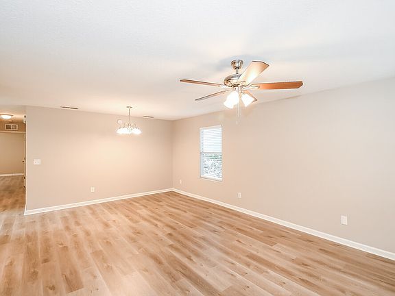 4th image of 1233 Homard Pl