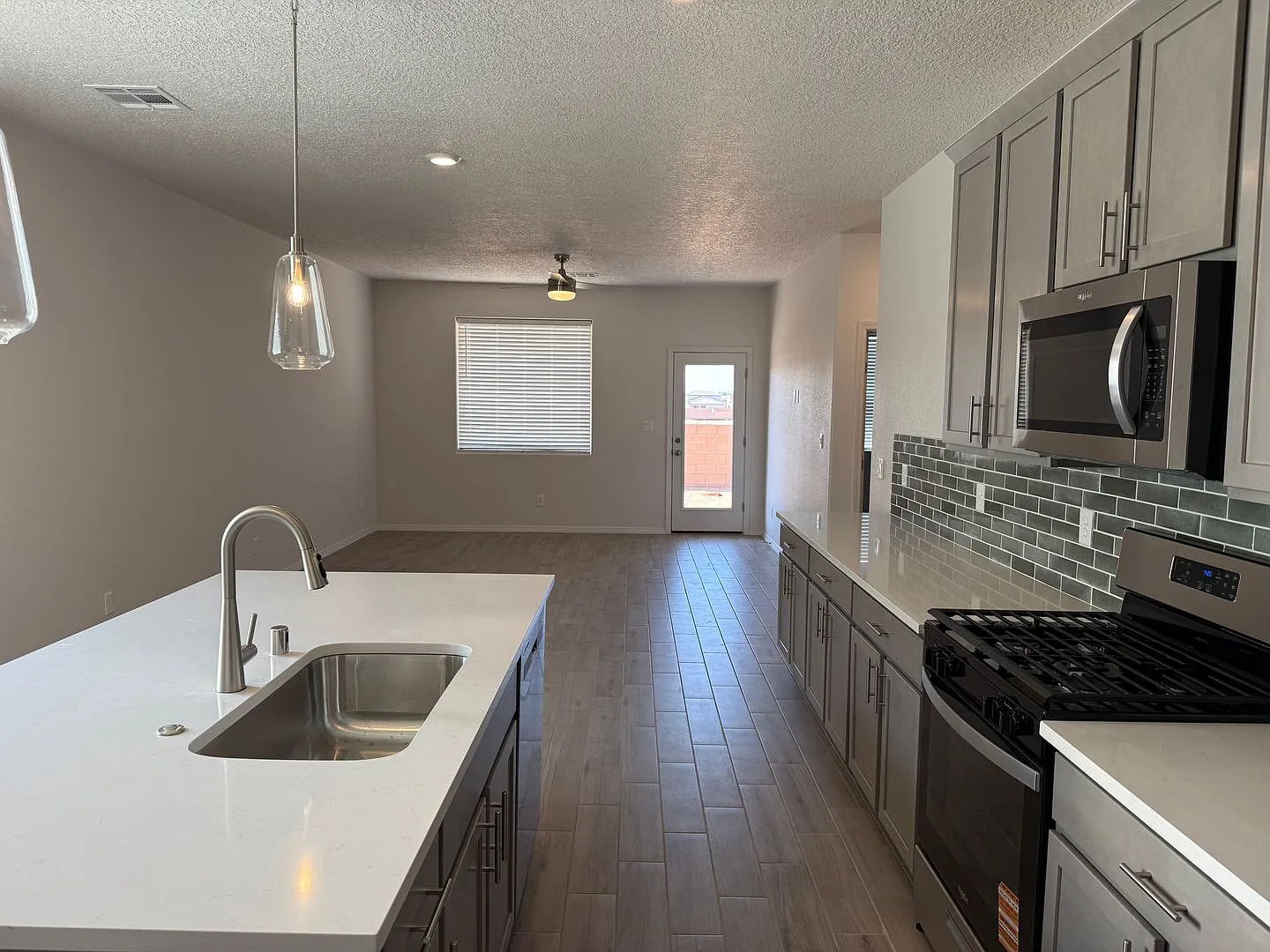 NEW DR Horton 3/BD 2/BA 2/CG — Photo 3