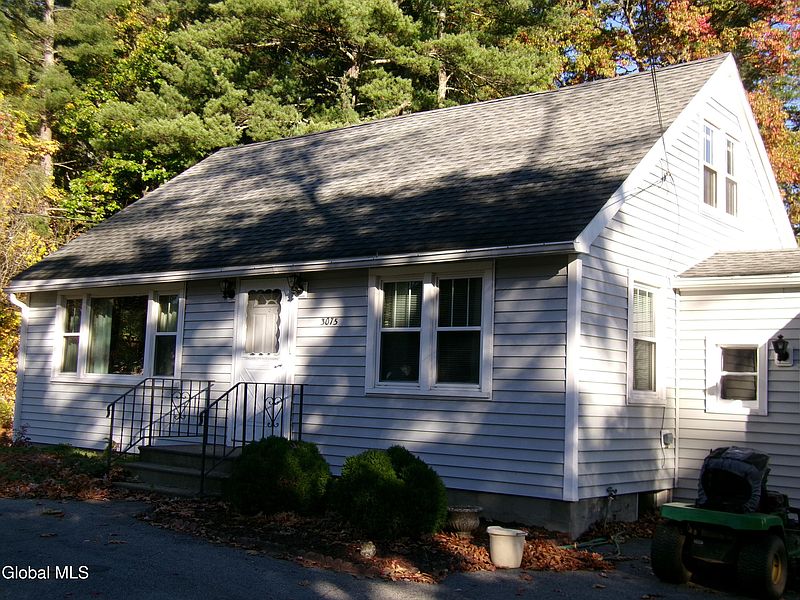 5th image of 3075 Sunset Lane
