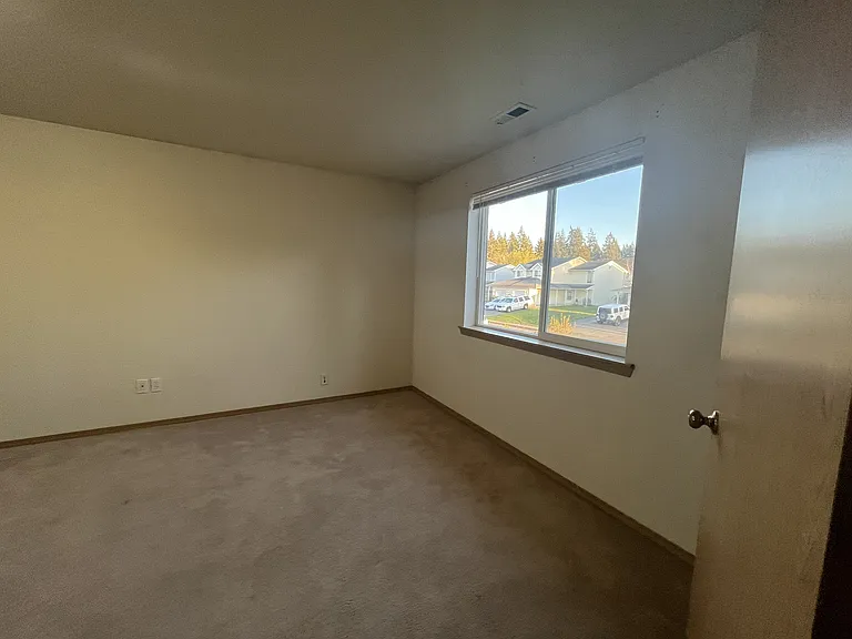 Owner suite bedroom