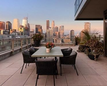 1155 S Grand Ave, Los Angeles, CA, 90015