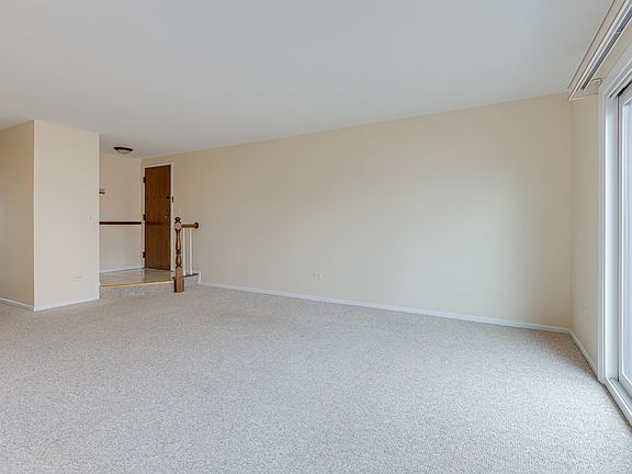 2nd image of 617 Cumberland Trl APT Bb2